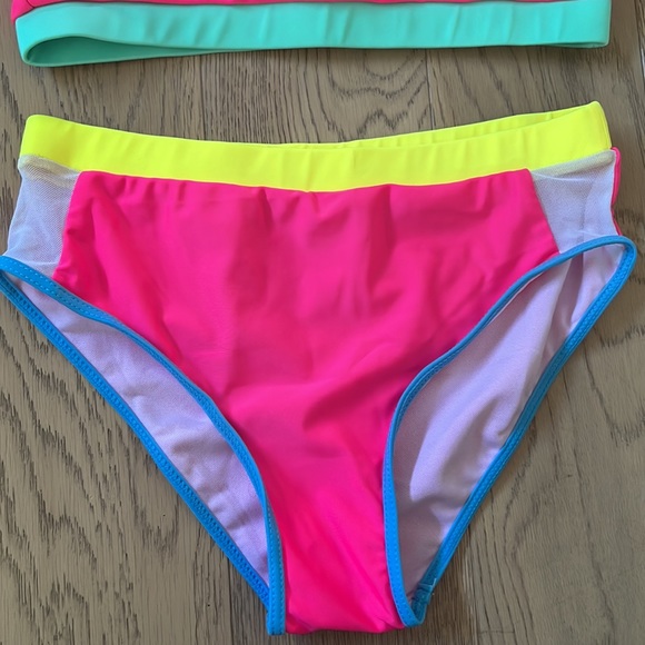 2 Piece Swimsuit - Picture 2 of 3